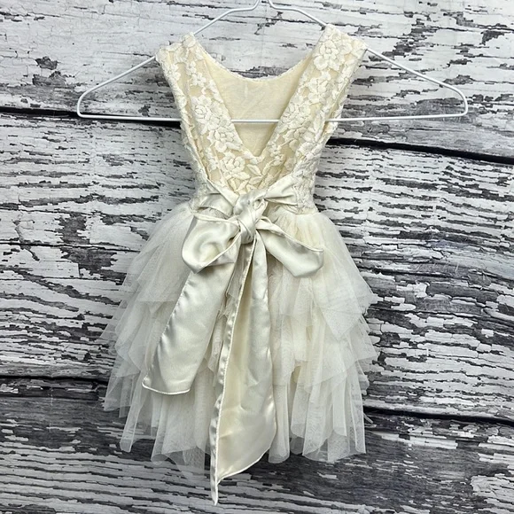 Madeleine Dress Ivory - Size 2T/3T - Picture 7 of 10